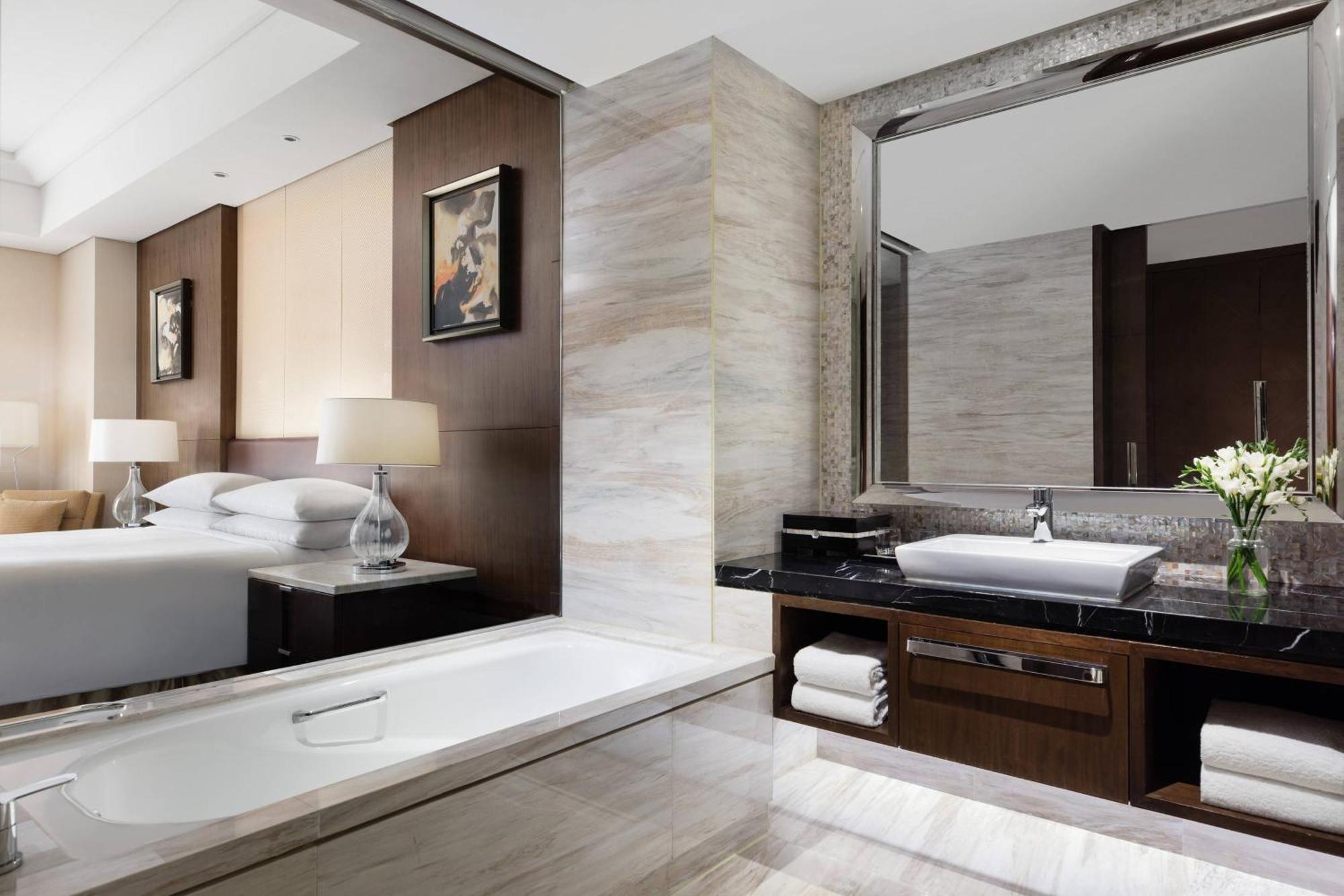 Shanghai Marriott Hotel Pudong East - Only A 30 Minute Drive From Disney Exteriér fotografie